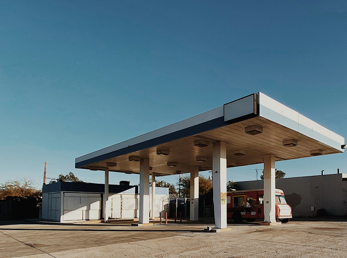 Collen Bawn service station