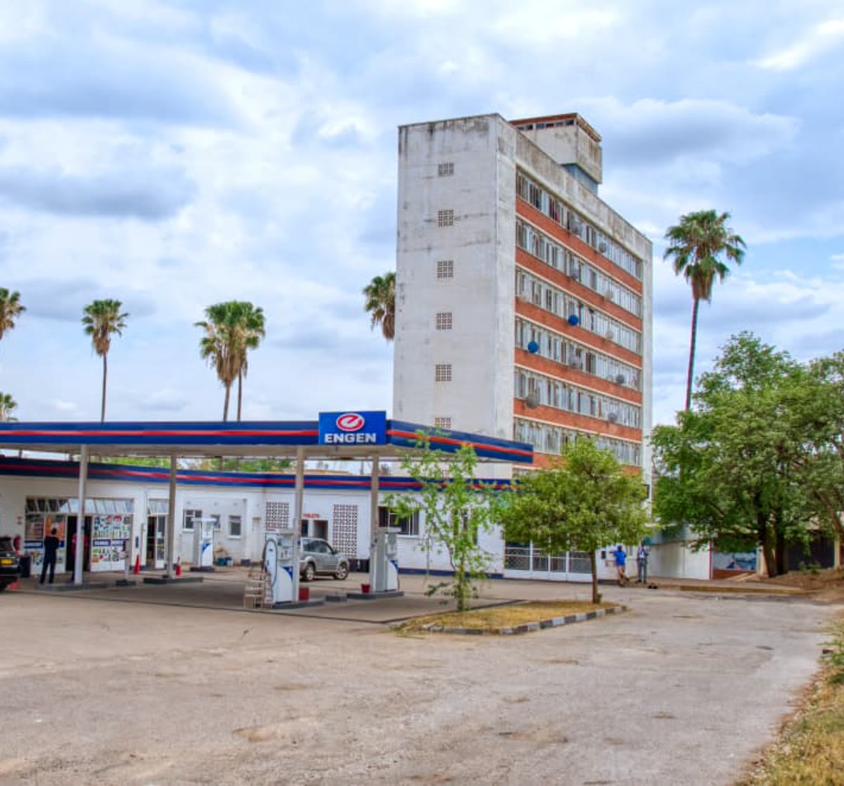 Redcliff service station